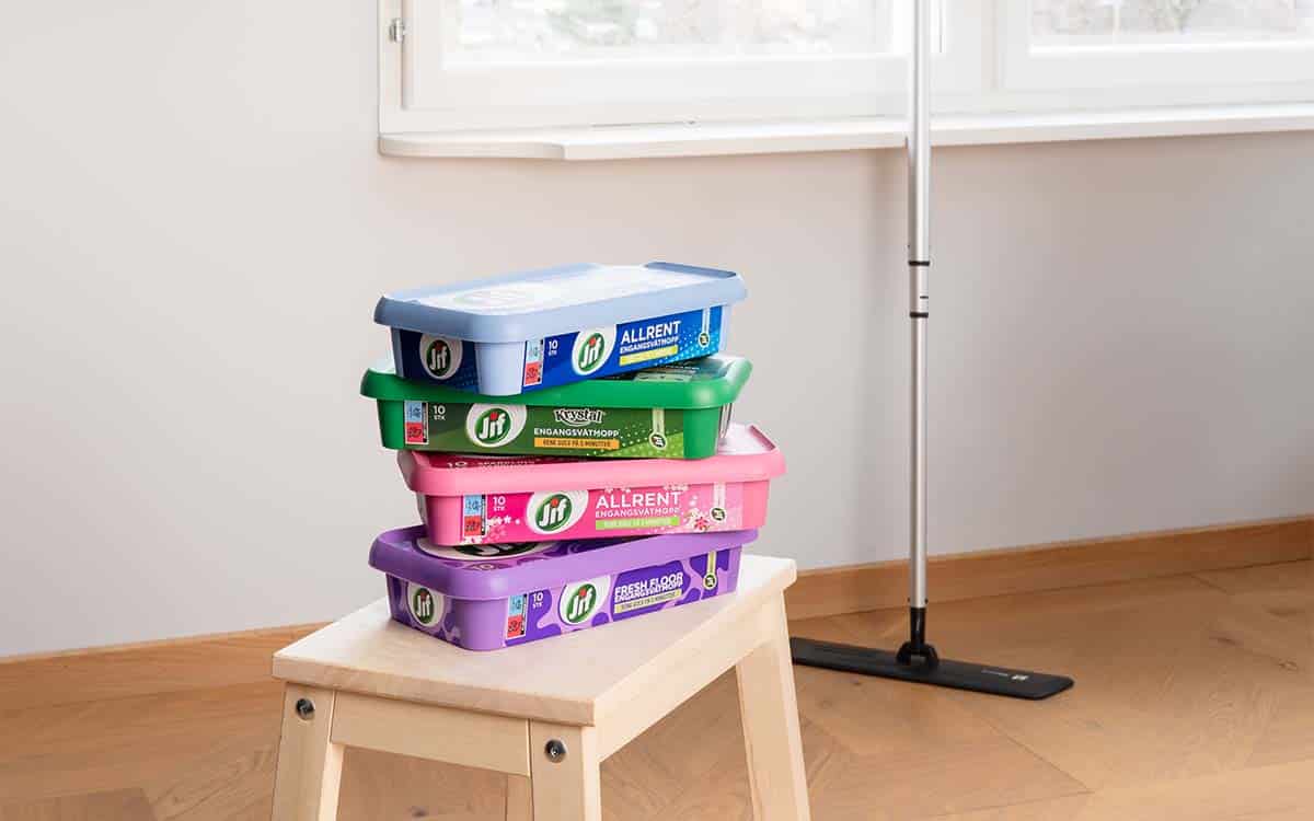 Moppe gulv med Jif Engangsvåtmopp.