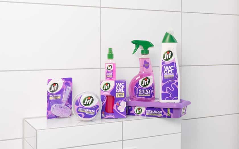 Jif Baderomsserie: WC Blokk, Skurepaste, WC Pop Gel, Stank Stopp, Shiny Shower, Fresh Floor Engangsvåtmopp og WC Gel Fresh Gooseberry.